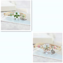 Load image into Gallery viewer, Simple plant dried flower specimen Glass Ball Bracelet dandelion sky stars