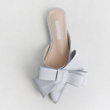 Load image into Gallery viewer, 2018 spring and summer women's shoes Korean silk satin Pointed bow tie slippers Baotou flat heel sets semi slippers