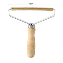 Load image into Gallery viewer, Portable Lint Remover Clothes Fuzz Fabric Shaver Manual Fluff Removing Roller for Sweater Woven Coat Clothes Brush Tool