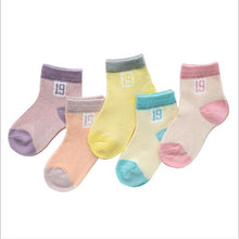 Load image into Gallery viewer, 0-3Y 5 Pairs Pack Wholesale newborn infant socks summer digital color matching baby socks
