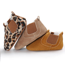 Load image into Gallery viewer, 2018 Brand New Toddler Newborn Baby Boy Girl Leather Soft Sole Crib Shoes Sneakers Prewalker Leopard Solid Warm First Walkers
