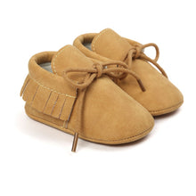 Load image into Gallery viewer, 2020 Autumn/Spring Baby Shoes Newborn Boys Girls PU Leather Moccasins Sequin First Walkers Baby Shoes 0-18M
