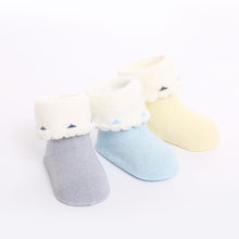 Load image into Gallery viewer, 3 Pairs/Lot Cotton Newborn Baby Socks Spring and Autumn Floor Children's Socks Princess Baby Girl Socks
