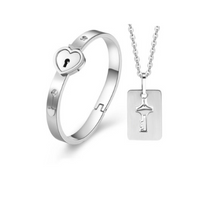 Load image into Gallery viewer, Titanium steel couple bracelet concentric lock fashion bracelet
