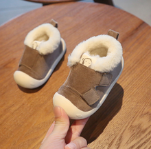 Load image into Gallery viewer, Children's toddler shoes

