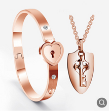 Load image into Gallery viewer, Titanium steel couple bracelet concentric lock fashion bracelet
