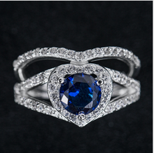 Load image into Gallery viewer, Heart-shaped Diamond Ring
