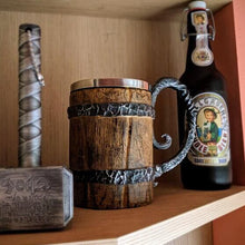 Load image into Gallery viewer, New arrival Viking wood style Beer mug as christmas gift DP179
