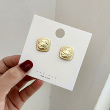 Load image into Gallery viewer, Abdoabdo Pearl Long Tassel Earrings For Women Ear Wire Drop Earrings Jewelry Earrings Gold Earrings Pendientes Mujer Moda 2019
