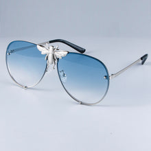 Load image into Gallery viewer, 47850 Luxury Metal Big Bee Pilot Sunglasses Gradient Lenses UV400 Retro Men Women Shades
