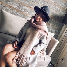 Load image into Gallery viewer, Mingjiebihuo Korean new fashion long scarf shawl female autumn and winter new color mixed wild warm thick fringed scarf
