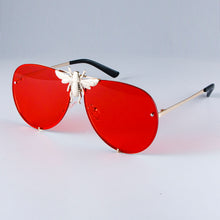 Load image into Gallery viewer, 47850 Luxury Metal Big Bee Pilot Sunglasses Gradient Lenses UV400 Retro Men Women Shades
