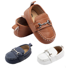 Load image into Gallery viewer, New Fashion High quality leather newborn baby shoes Unisex white Velcro PU Patch Buckle Strap infant baby boy girl toddler shoes
